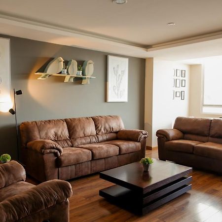 Ferienwohnung Wanderlot - Departamento Leganza - Penthouse Lujoso Riobamba Exterior foto