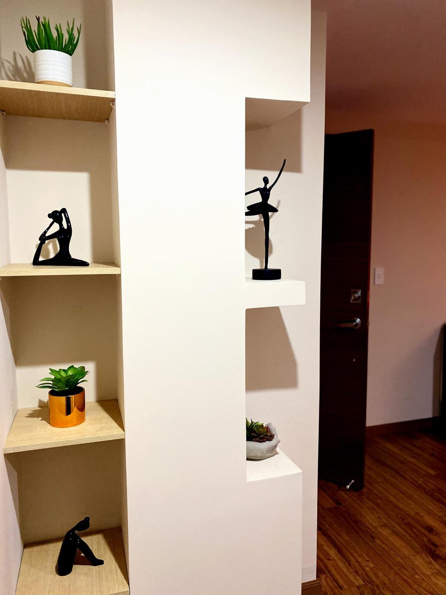 Ferienwohnung Wanderlot - Departamento Leganza - Penthouse Lujoso Riobamba Exterior foto