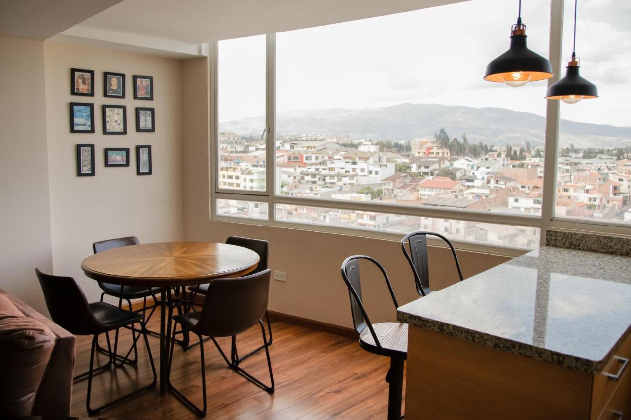 Ferienwohnung Wanderlot - Departamento Leganza - Penthouse Lujoso Riobamba Exterior foto