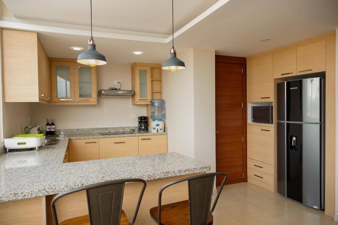 Ferienwohnung Wanderlot - Departamento Leganza - Penthouse Lujoso Riobamba Exterior foto