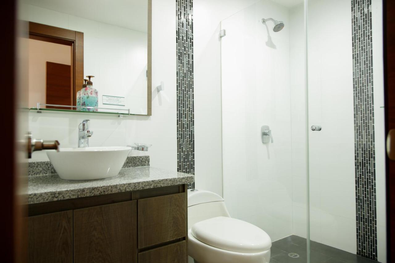 Ferienwohnung Wanderlot - Departamento Leganza - Penthouse Lujoso Riobamba Exterior foto
